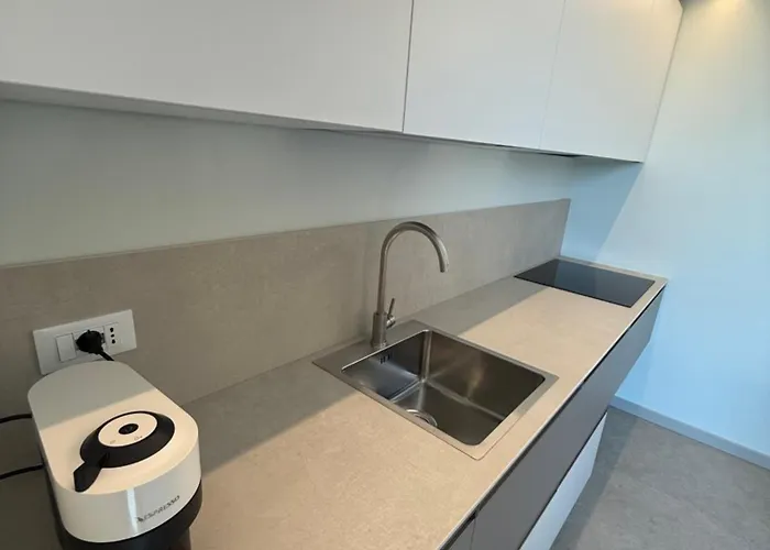 Deluxe * Μπελάρια-Ιτζέα Μαρίνα