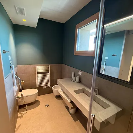 Deluxe Apartment *